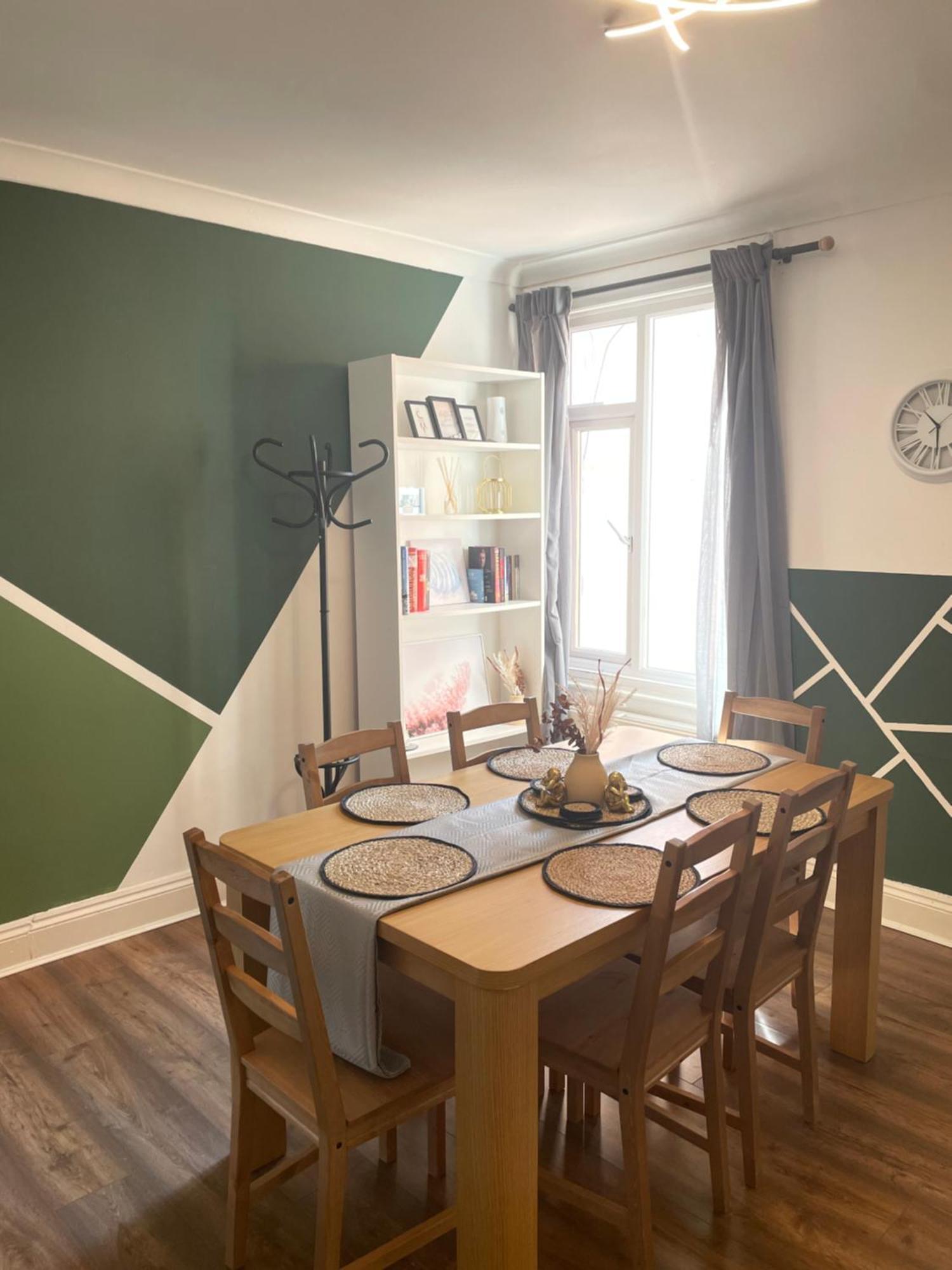 Home Sweet Home In Rg1 With Free Parking Reading Ngoại thất bức ảnh