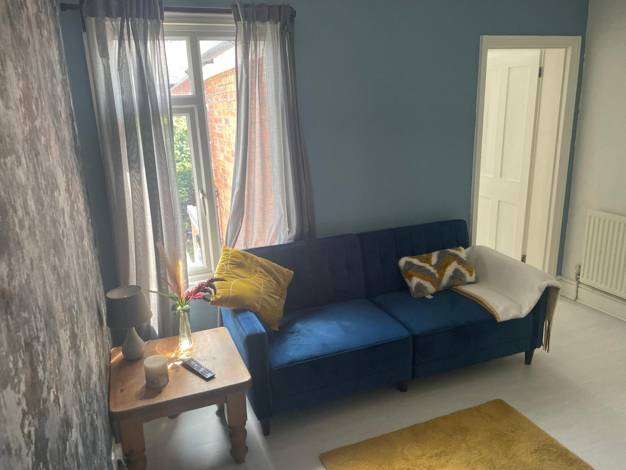 Home Sweet Home In Rg1 With Free Parking Reading Ngoại thất bức ảnh